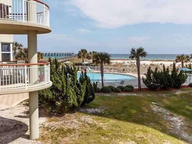 Beach colony resort on navarre