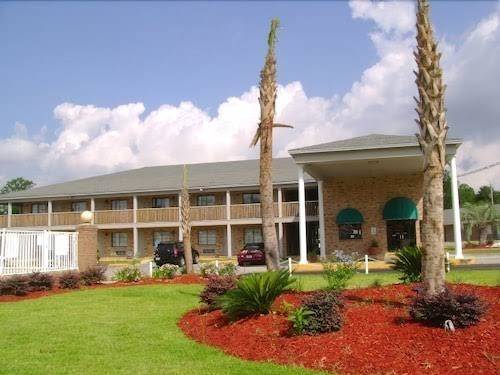 Emerald sands inn