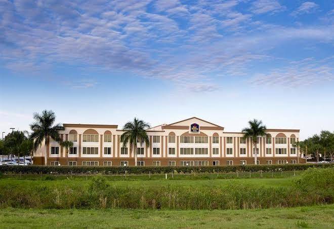 Best western plus ambassador suites venice