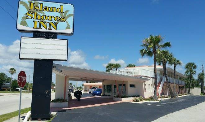 Island shores inn