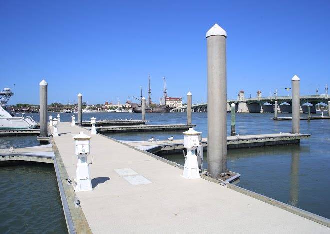 Marker 8 hotel & marina