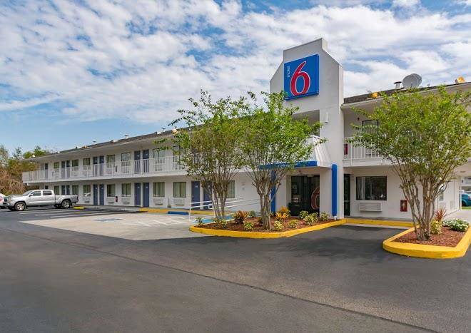 Motel 6 ft pierce fl