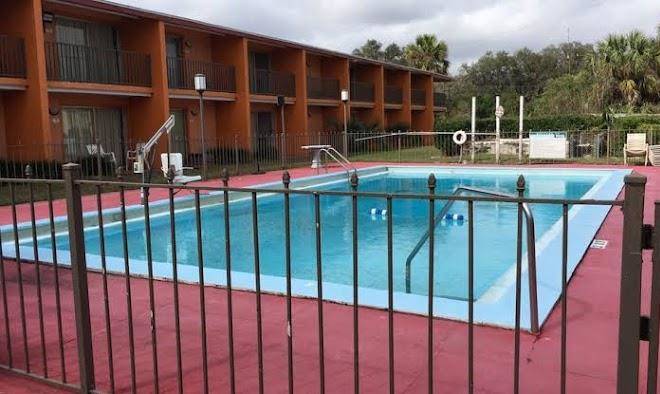 Regency inn perry