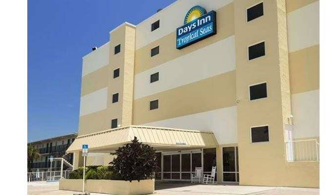 Days Inn By Wyndham Daytona Oceanfront Image