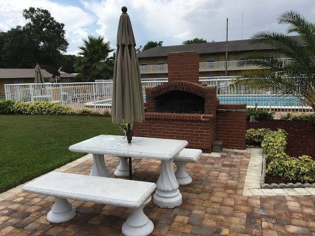 Days inn by wyndham orange city deland