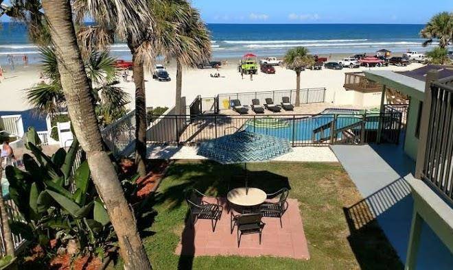 Micks beach hideaway