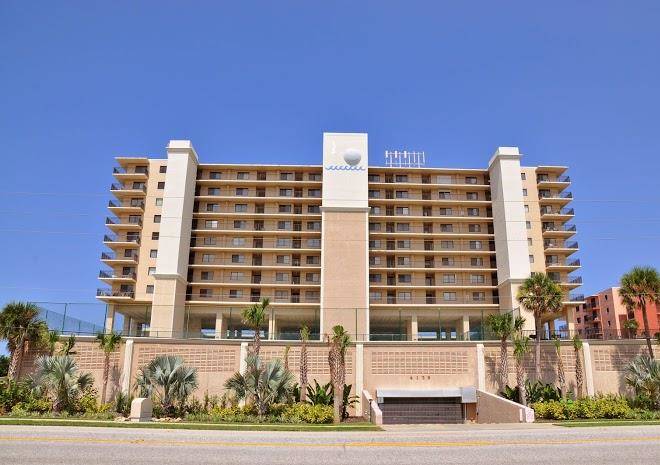 Moontide condominium