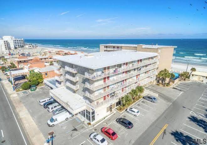 Daytona beach club