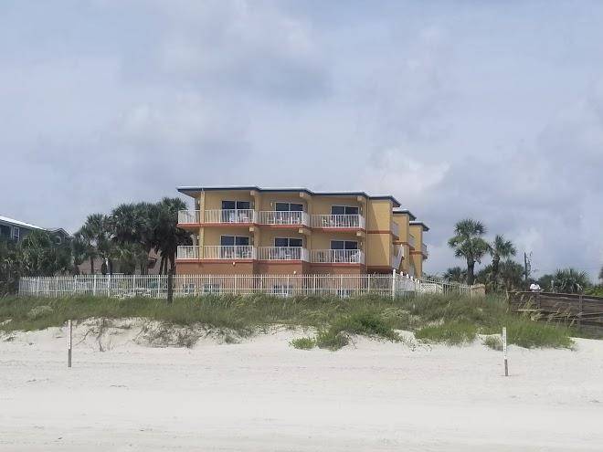 Sunisands beach club