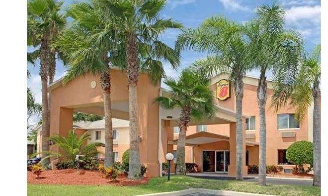 Super 8 by wyndham daytona beach