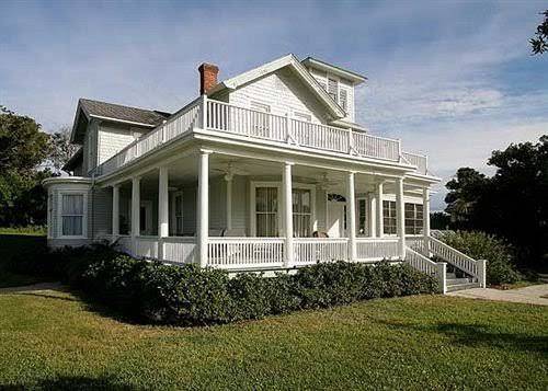 The august seven inn