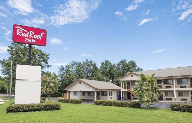 Red roof inn chipley