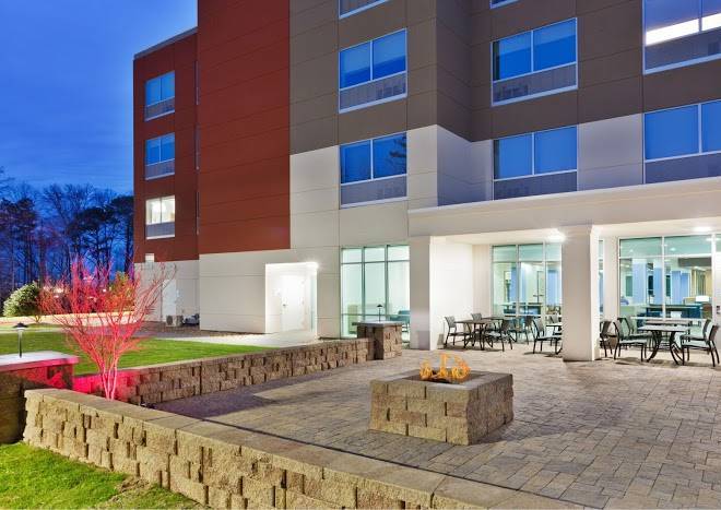 Holiday inn express & suites cartersville
