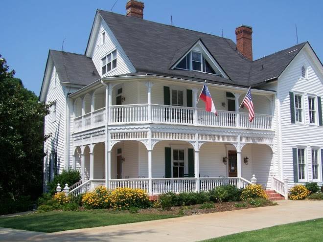 Lake Allatoona Inn Image