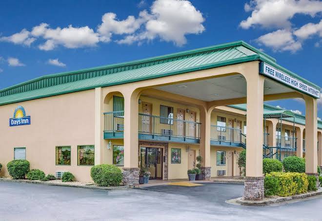 Days inn by wyndham macon i 475