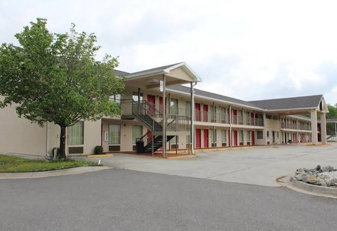 Red carpet inn jeffersonville rd macon ga