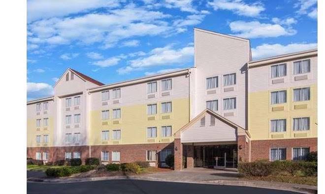 Days inn by wyndham macon i 75 north