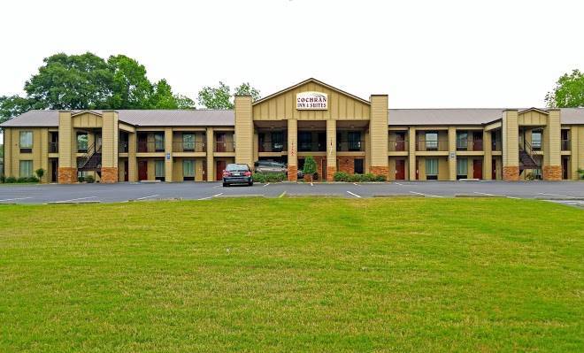 Cochran inn & suites