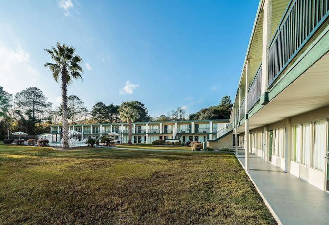 Days inn by wyndham richmond hill savannah