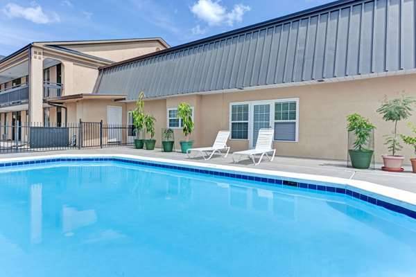 Super 8 by wyndham carrollton ga