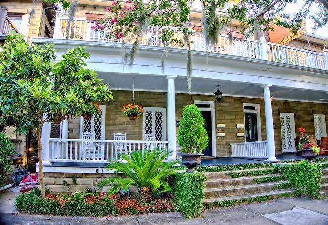 Comfortable escape in historic downtown savannah