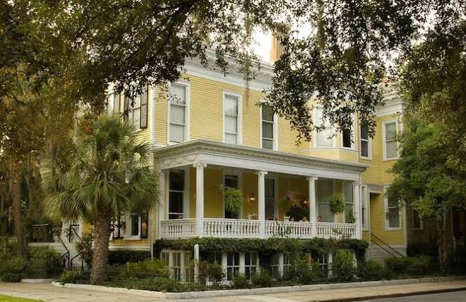 Forsyth park inn