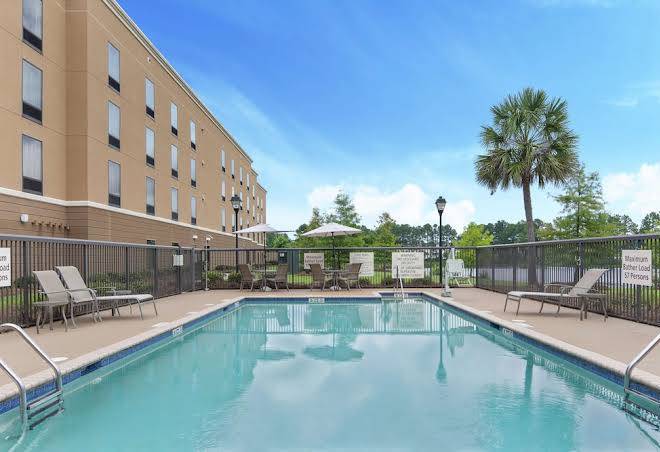 Hampton inn and suites savannah airport