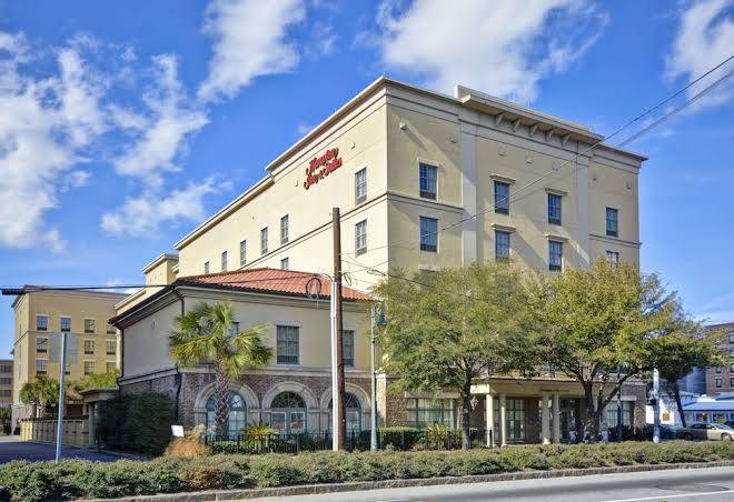 Hampton inn & suites savannah historic district