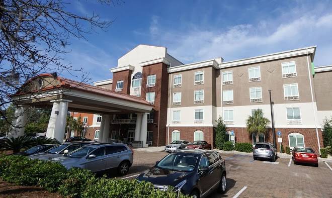 Holiday inn express & suites savannah midtown
