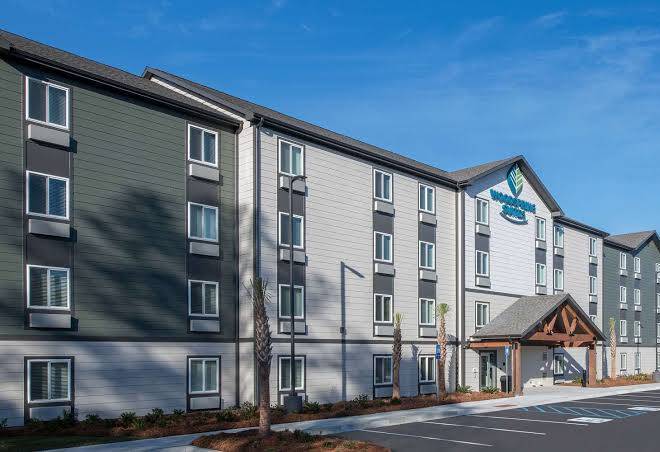 Woodspring suites savannah pooler