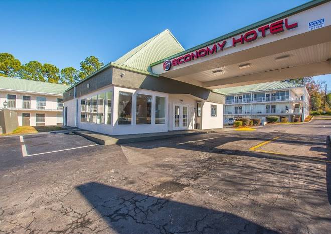 Economy hotel airport