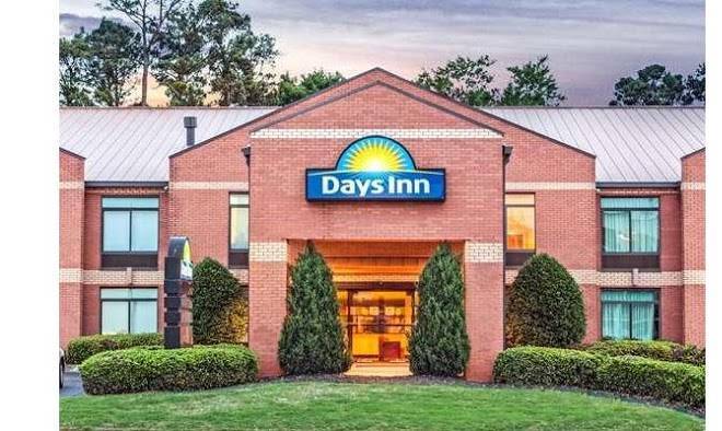 Days Inn By Wyndham College Park Atlanta Airport South Image