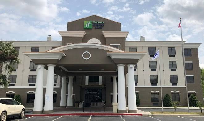 Holiday inn express & suites douglas