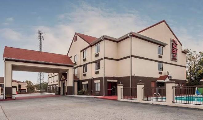 Red Roof Inn & Suites Augusta West Image