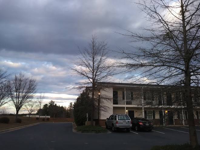 Stay lodge of newnan