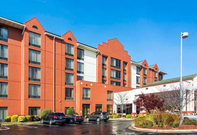 Comfort suites lithonia stonecrest near mall
