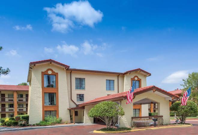 Knights inn lithonia