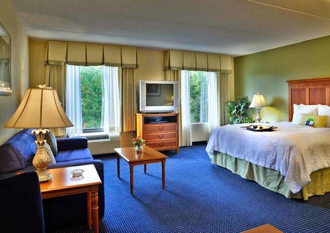 Hampton inn & suites atl six flags