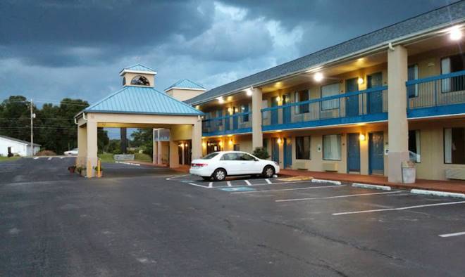 Magnuson Elberton Hotel Image