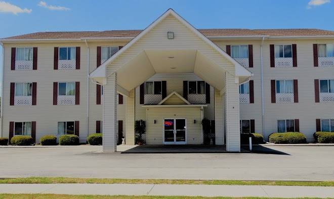 Oak tree inn & suites