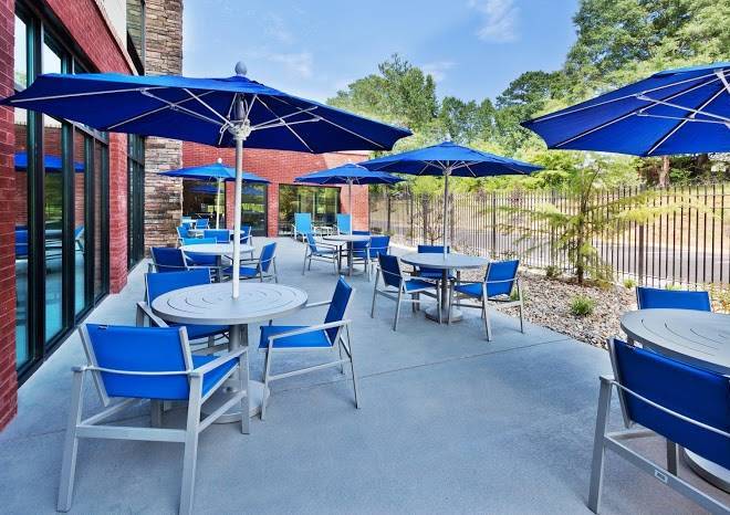 Holiday inn express & suites fayetteville
