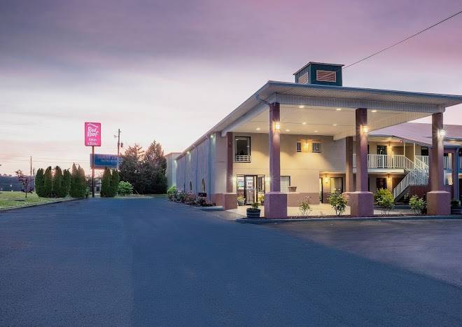 Red Roof Inn & Suites Rome Image