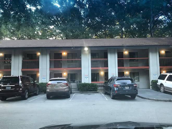 Cheshire Motor Inn Image