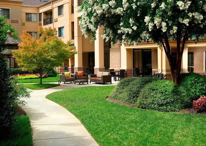 Courtyard By Marriott Atlanta Alpharetta Image