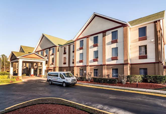 Quality Inn & Suites Atlanta Airport South Image