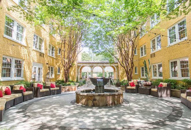 Artmore hotel
