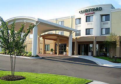 Courtyard by marriott brunswick