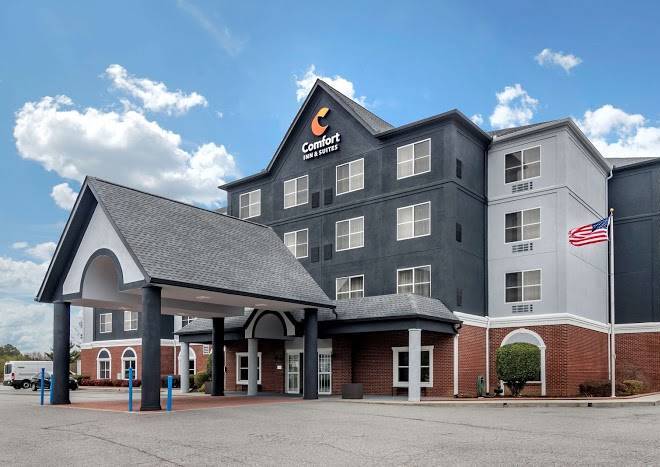 Comfort inn & suites calhoun south