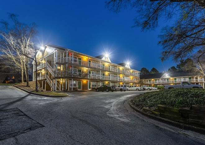 Hometowne Studios Atlanta Ne Downtown Norcross Image