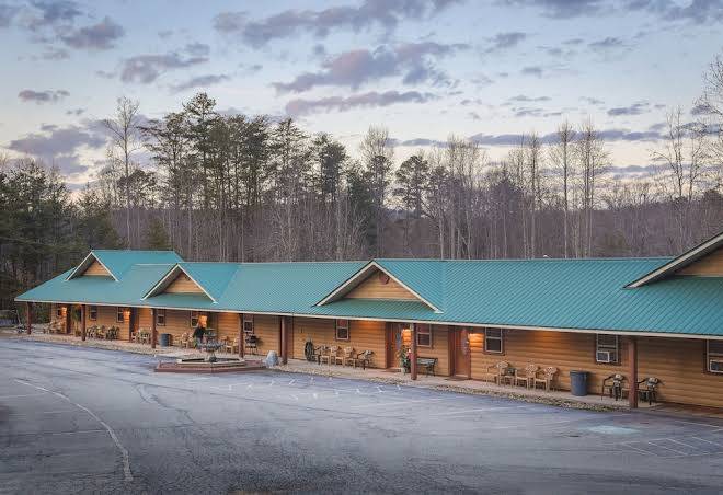 Nacoochee valley motel